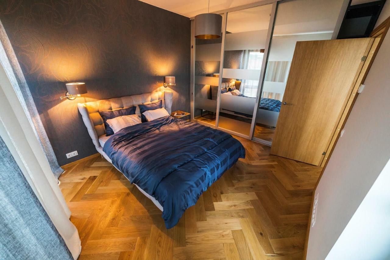 Modern Luxury Apartment In City Centre Tallinn Exterior photo